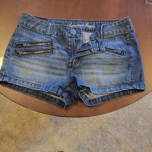 American Eagle Outfitters Low Rise Shorts Sz 4